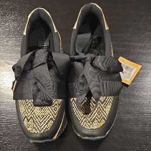 NWT! Gioseppo Sport Chic Sneakers 36/ 6